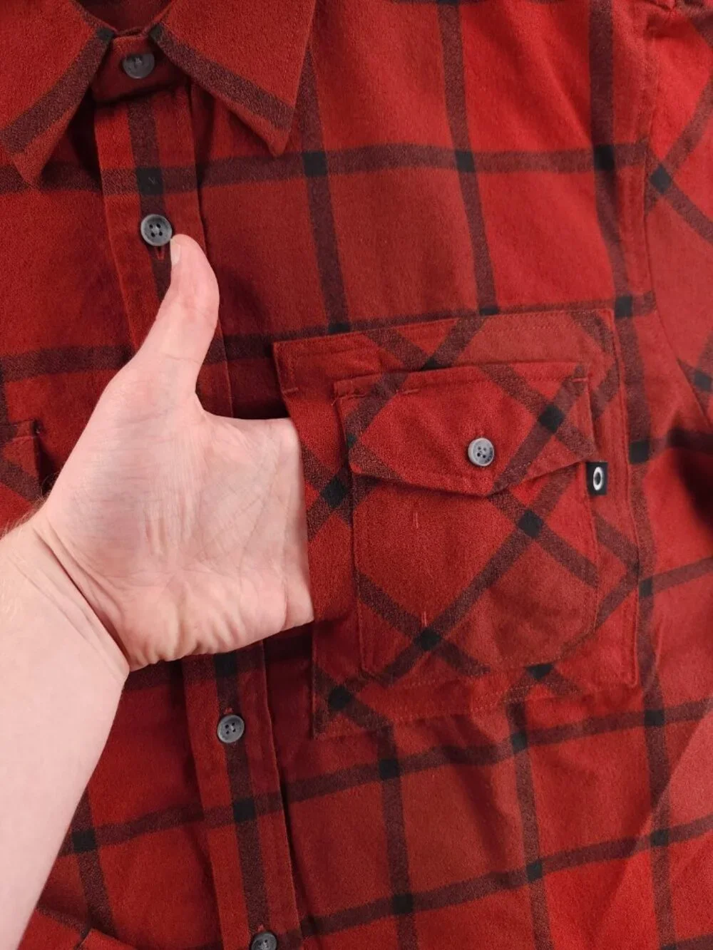 Oakley Outdoors Shirt Red Plaid Pockets Regular XL Long Sleeve Chest Logo Men